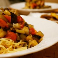 基本からアレンジまで！思わずつくりたくなる「なす ミニトマト