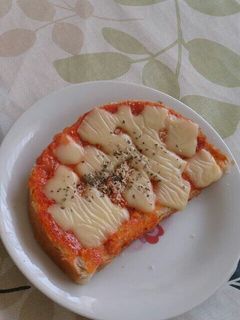 超簡単!軽食にピッタリなチーズトースト-レシピのメイン写真