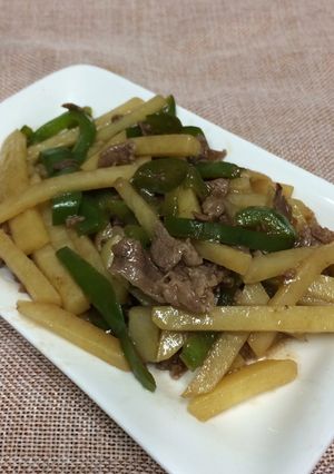 ジャガイモで青椒肉絲 幼児食にも-レシピのメイン写真