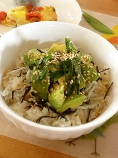 *アボカドしらす丼*-レシピのメイン写真