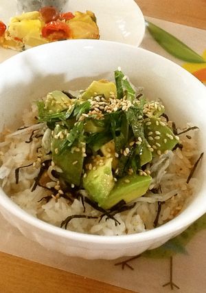 ＊アボカドしらす丼＊-レシピのメイン写真