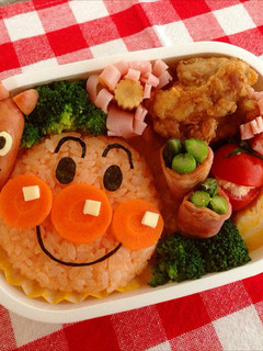 アンパンマンwithチーズ キャラ弁-レシピのメイン写真