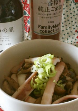 イカとしめじのごま油炒め-レシピのメイン写真