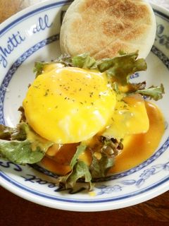 朝食♡簡単!ベーコンエッグベネディクト-レシピのメイン写真