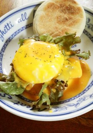 朝食♡簡単！ベーコンエッグベネディクト-レシピのメイン写真