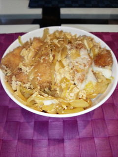 ボリュームたっぷりチキンカツ丼-レシピのメイン写真