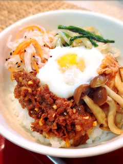 栄養満点‼︎みそ味ビビンバ丼-レシピのメイン写真