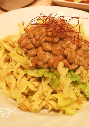 大豆ミートのペペロンチーノ~納豆乗せ~-レシピのメイン写真