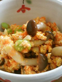 ヘルシー炒り豆腐♪人参しめじ枝豆、生姜で-レシピのメイン写真