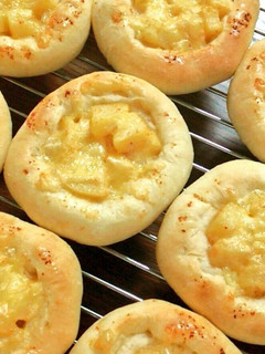 惣菜パン!!じゃがいも明太チーズパン♪-レシピのメイン写真