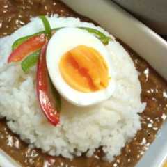 รูปของ 合い挽き肉とパプリカのカレー
