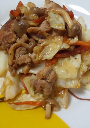 ☆キャベツと豚肉のガリバタ醤油炒め☆-レシピのメイン写真