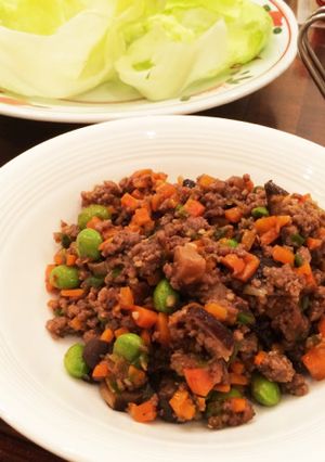 中華風肉味噌 レタス包み-レシピのメイン写真