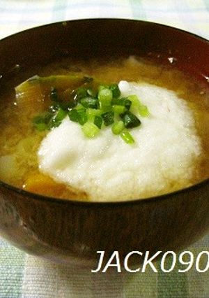 とろろ汁じゃないよ♪とろろ味噌汁だよ♫-レシピのメイン写真