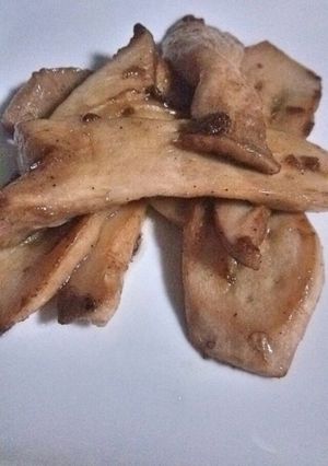 ｴﾘﾝｷﾞのバター炒め-レシピのメイン写真