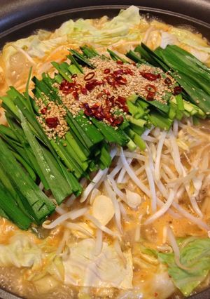家庭で簡単に本場の味！味噌醤油もつ鍋-レシピのメイン写真