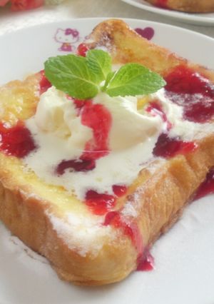簡単ラズベリーソースで♪フレンチトースト-レシピのメイン写真