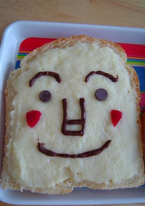 パンでお遊び　カスタードの「食パンマン」-レシピのメイン写真