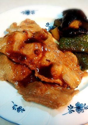フライパンひとつで生姜焼きと付け合せ野菜-レシピのメイン写真