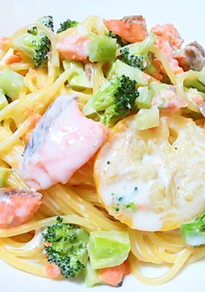 鮭とブロッコリーのレモンクリームパスタ-レシピのメイン写真