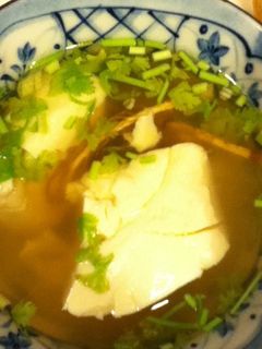 おぼろ豆腐でエスニックスープ-レシピのメイン写真