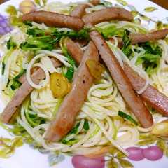รูปของ スパムと豆苗のパスタ