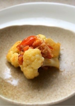 メキシコ風 カリフラワーとベーコン炒め-レシピのメイン写真