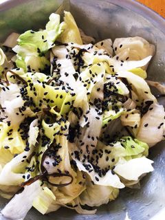 時間のたったレタスで簡単塩昆布サラダ!-レシピのメイン写真