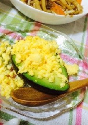 アボカドまんまサラダ-レシピのメイン写真