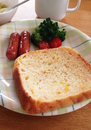 HBでコーングリッツ入りハムコーンパン-レシピのメイン写真