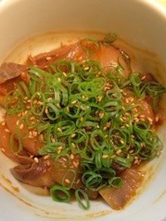 金ごまたっぷりイナダユッケ-レシピのメイン写真