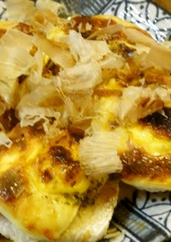 魚焼きで長芋と梅しそこんがりチーズピザ♪-レシピのメイン写真