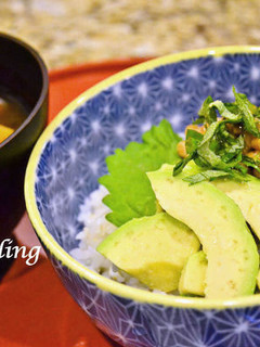 アボカド納豆どんぶり 亜麻仁油でトロの味-レシピのメイン写真