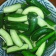 八百屋さん直伝!きゅうりのニンニク漬け