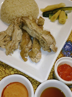 炊飯器におまかせ!本格派の海南鶏飯-レシピのメイン写真