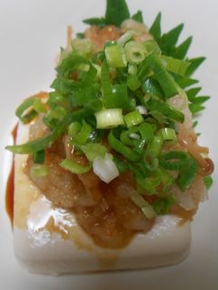 絹ごし豆腐のなめ茸おろしのせ-レシピのメイン写真