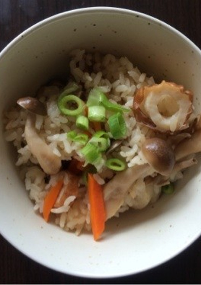 キノコと野菜の炊き込みごはん-レシピのメイン写真