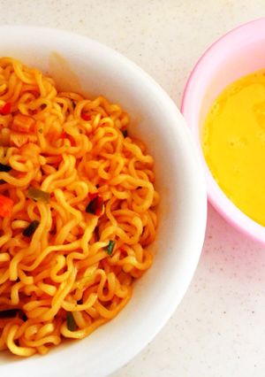 辛ウマ！辛ラーメンの卵つけ麺-レシピのメイン写真