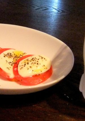 エッグスライサー簡単トマトのモッツラレラ-レシピのメイン写真