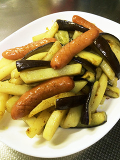 なす*じゃがいも*ウインナーのカレー炒め-レシピのメイン写真
