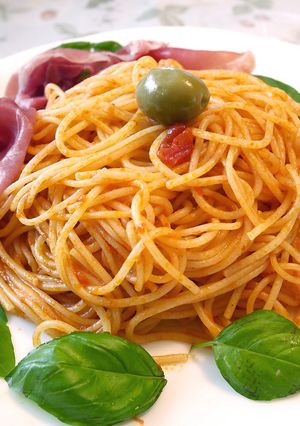 生ハムとバジル♪にんにくスパゲッティ-レシピのメイン写真
