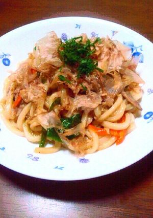 冷凍うどんで焼きうどん♪簡単☆麺つゆ使用-レシピのメイン写真