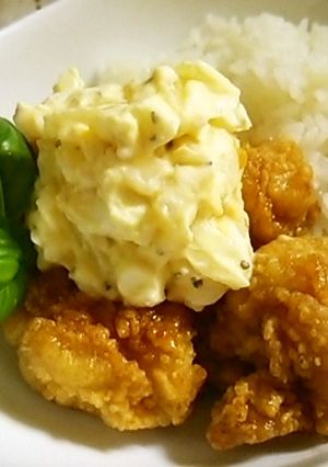 簡単ランチ♪タルタル乗せのチキン南蛮風丼-レシピのメイン写真