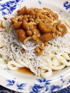冷やしうどん!なめこしらすおろしのせ-レシピのメイン写真