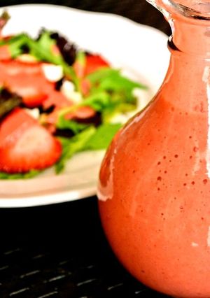 新鮮いちごの甘酸っぱいドレッシング-レシピのメイン写真