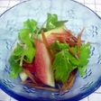 はなびし草のスイカの皮でサラダ風