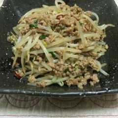 รูปของ モヤシと豚挽肉の香味炒め★彡