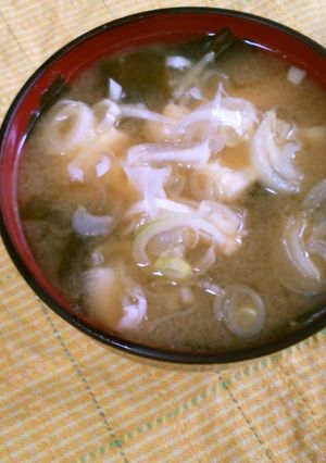 一番早い! 豆腐とワカメの味噌汁-レシピのメイン写真