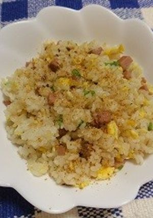 金ごますりごまで☆スパムチャーハン-レシピのメイン写真