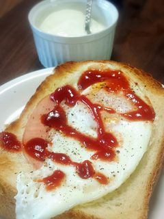 あれに出てくる目玉焼きパン的なパン■-レシピのメイン写真